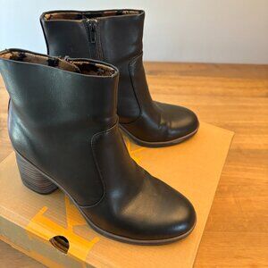 KORKS - Destiny Block Heel Bootie (Women)